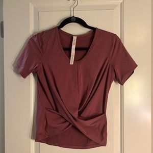 LULULEMON TWIST TOP